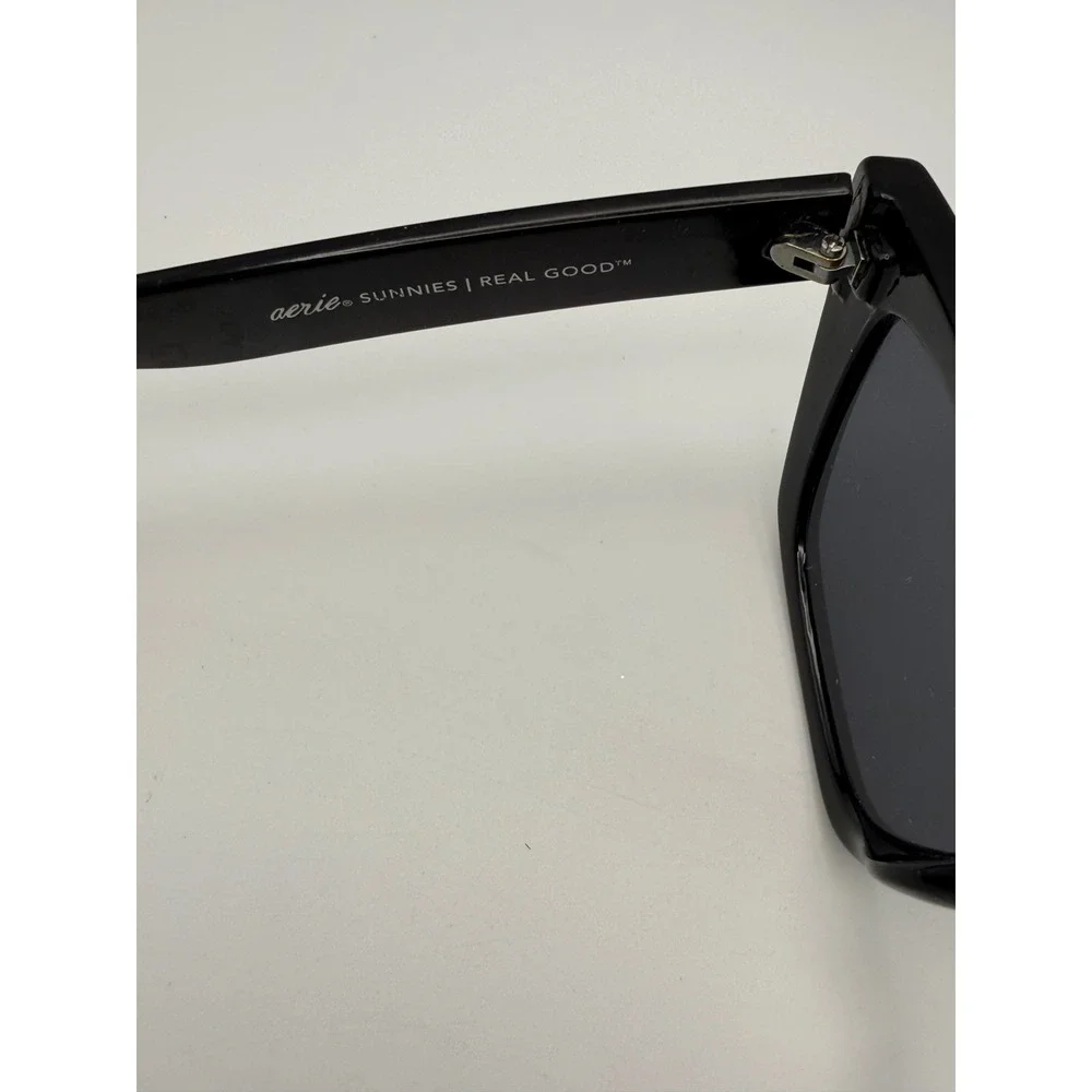 Aerie Sunnies Real Good Black Cat Eye Rectangular Sunglasses Glossy Frames